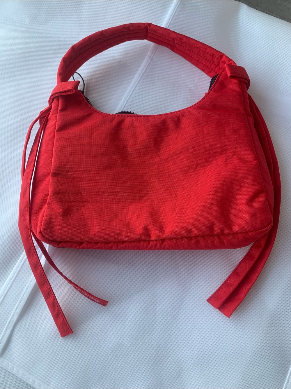 Baggu X Sandy Liang Red Women's Shoulder Bag - Sleek Everyday Tote